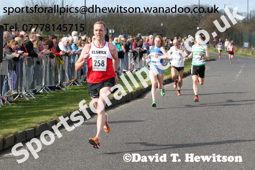 North Tyneside 10k Road Race. Photo: David T. Hewitson/Sports for All Pics